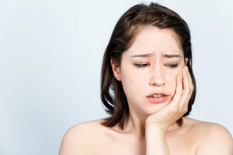 Yuk! Kenali Penyebab dan Cara Mengatasi Gusi Sakit