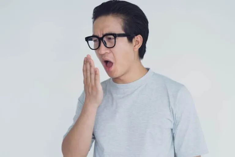 Jangan Sepelekan Penyebab Bau Mulut Berikut Ini!