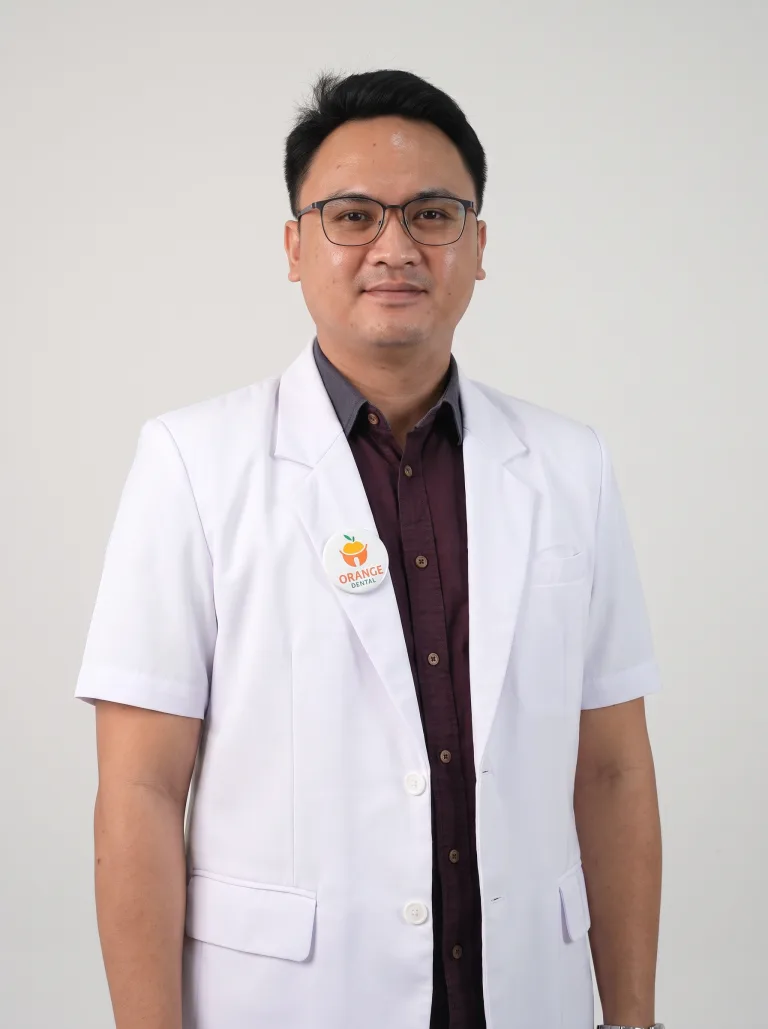 drg. Fryano Kandoli